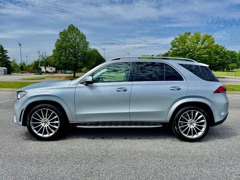 Used 2022 Mercedes-Benz GLE 350 4MATIC w/ AMG Line Exterior image 11