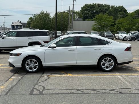 Used 2023 Honda Accord LX image 2