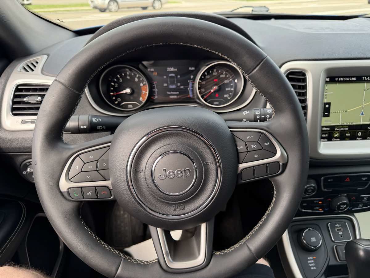 Used 2021 Jeep Compass Latitude AWD/4WD image 26