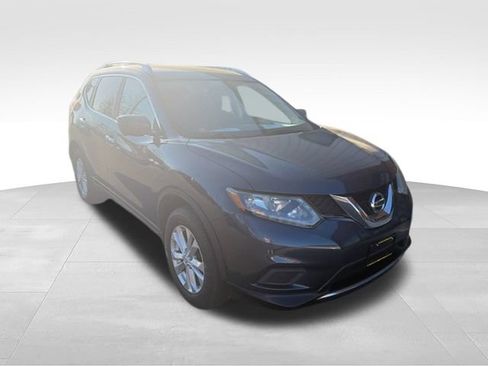 Used 2016 Nissan Rogue SV w/ SV Premium Package AWD/4WD image 26