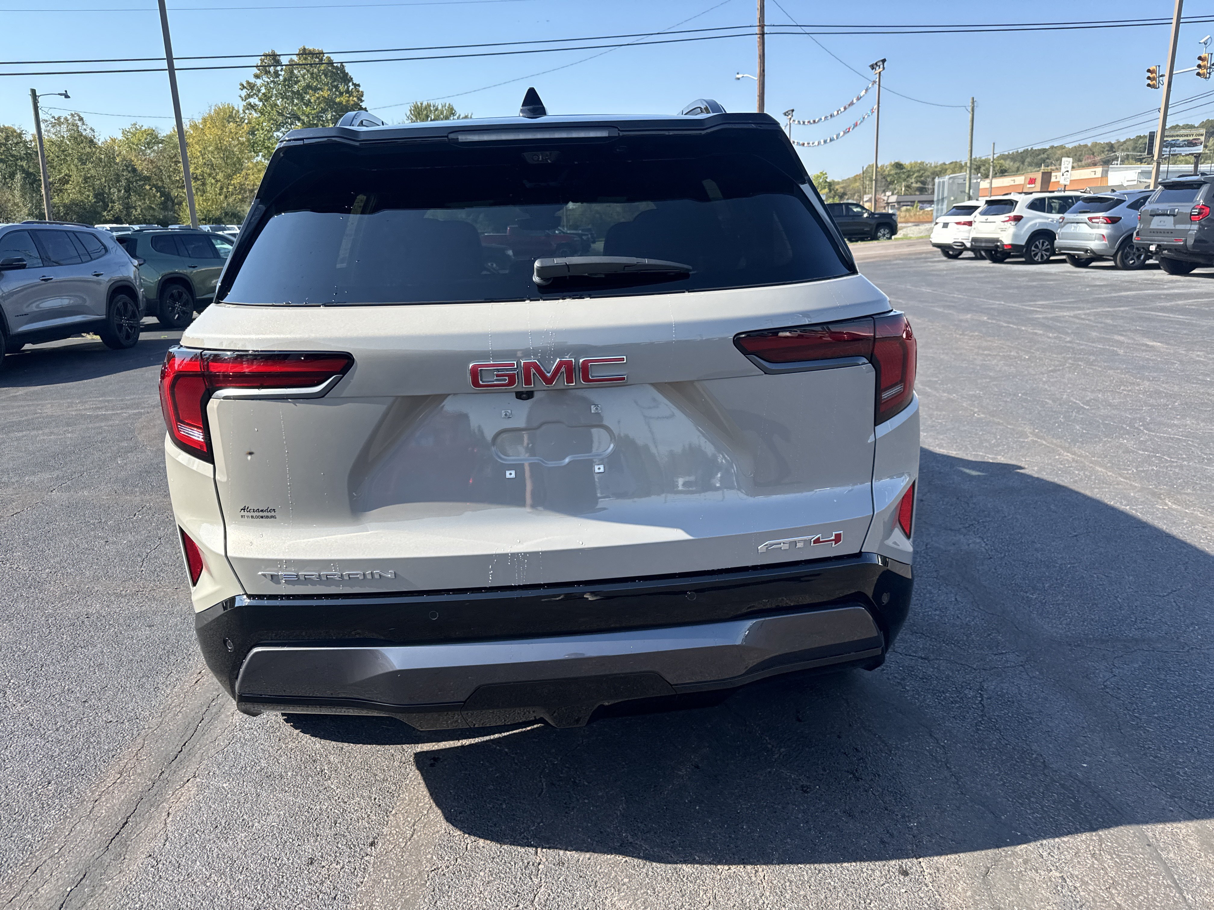 New 2027 GMC Terrain AT4 w/ Convenience Package III AWD/4WD image 4