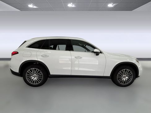 New 2026 Mercedes-Benz GLC 300 image 7
