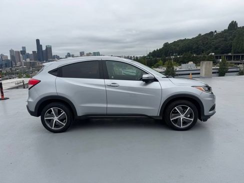 Certified 2022 Honda HR-V EX image 3