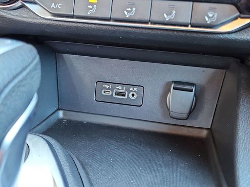 Used 2023 Nissan Sentra SV image 18