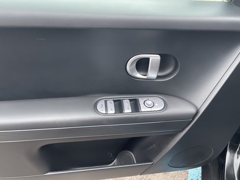 Certified 2024 Hyundai Ioniq 5 SEL RWD image 17