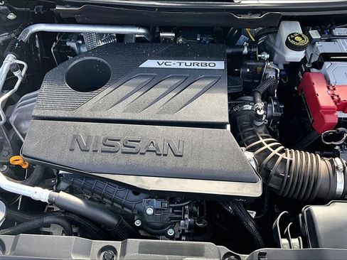 Used 2022 Nissan Rogue SV AWD/4WD image 30