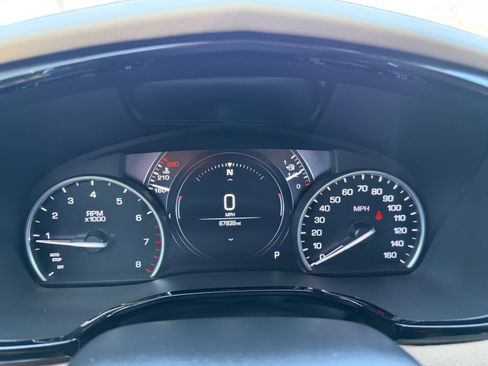 Used 2018 Cadillac XT5 Platinum w/ Driver Assist Package image 29