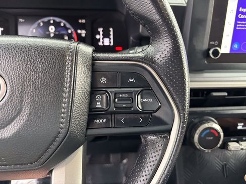 Certified 2025 Toyota 4Runner SR5 image 33