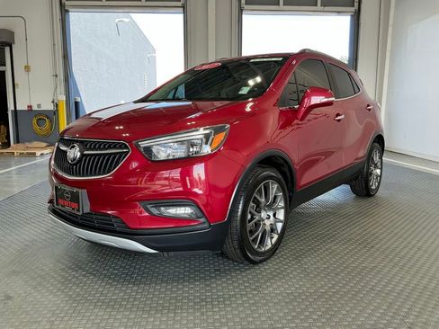 Used 2018 Buick Encore Sport Touring FWD image 2