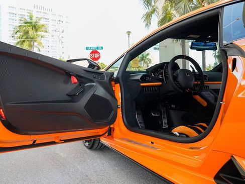 Used 2022 Lamborghini Huracan STO image 46