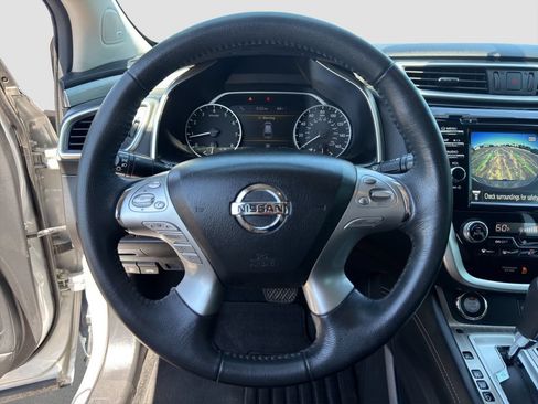 Used 2018 Nissan Murano SV w/ Premium Package FWD image 10