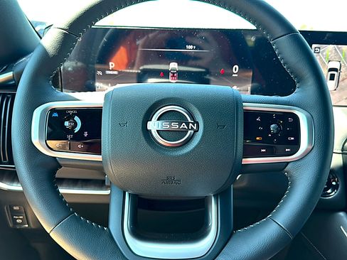 New 2026 Nissan Armada SL w/ Captain's Chari Seat Package AWD/4WD image 18