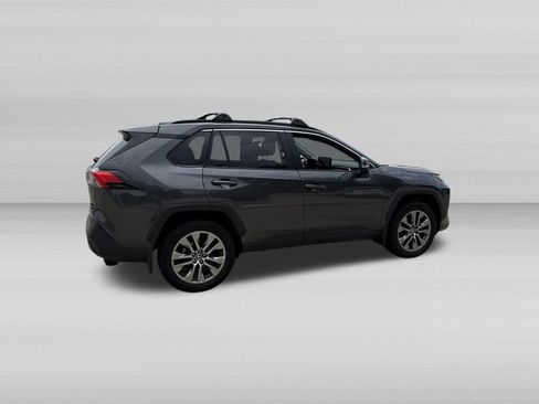 Used 2023 Toyota RAV4 XLE Premium AWD/4WD image 5