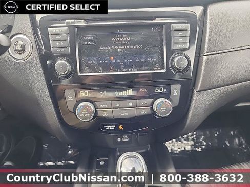 Certified 2019 Nissan Rogue SV w/ Premium Package AWD/4WD image 14
