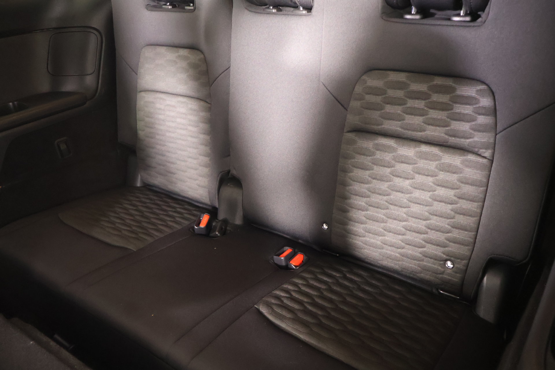 Used 2024 Nissan Pathfinder SV FWD image 13