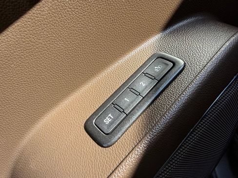 Used 2018 GMC Yukon Denali w/ Denali Ultimate Package AWD/4WD image 27