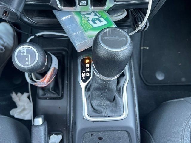 Used 2023 Jeep Gladiator Sport AWD/4WD image 36