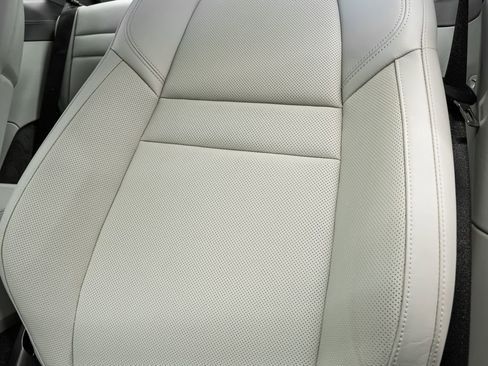 Used 2024 Porsche 911 Carrera 4S image 36