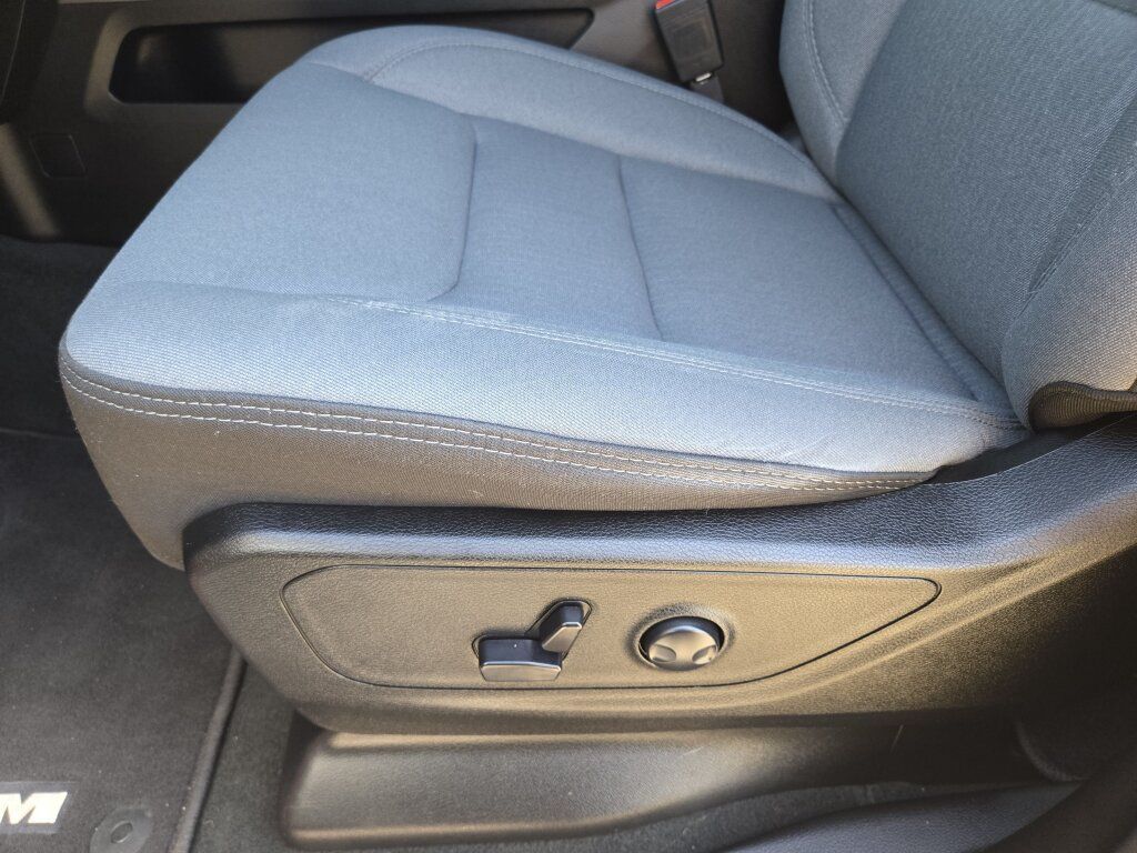 Used 2024 RAM 1500 Big Horn AWD/4WD image 9