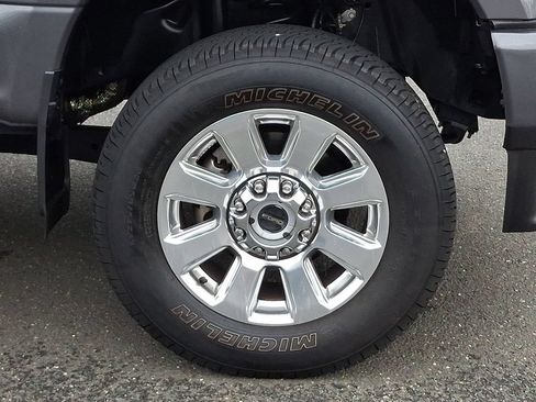 Certified 2022 Ford F350 Platinum w/ FX4 Off-Road Package AWD/4WD image 8