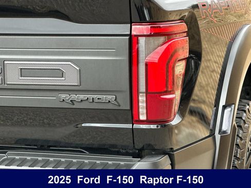 Used 2025 Ford F150 Raptor AWD/4WD image 42