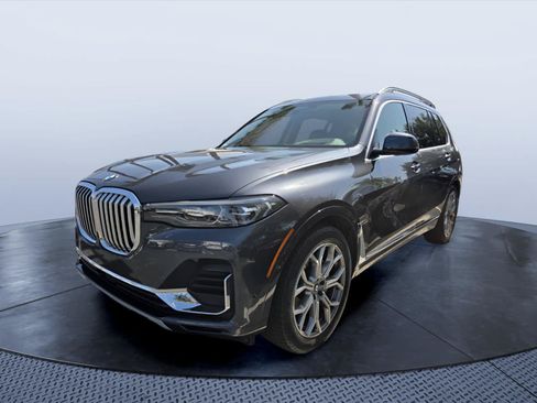 Used 2021 BMW X7 xDrive40i w/ Executive Package AWD/4WD image 3