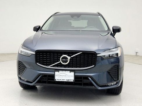 Used 2024 Volvo XC60 B5 Plus w/ Climate Package image 2