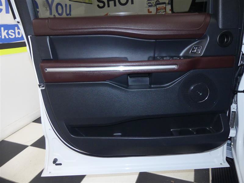 Used 2022 Ford Expedition Max Limited AWD/4WD image 24