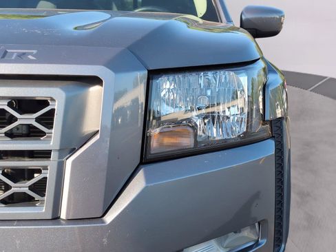 Used 2023 Nissan Frontier SV w/ SV Convenience Package image 36