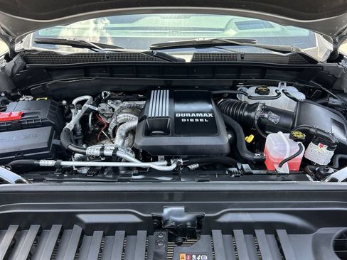 Used 2025 GMC Sierra 1500 AT4 w/ Technology Package AWD/4WD image 29