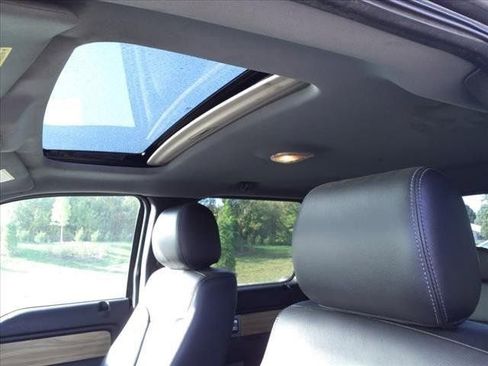 Used 2011 Ford F150 Lariat w/ Lariat Chrome Pkg image 16