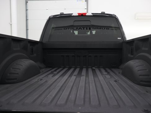 Used 2025 Ford F350 Lariat w/ Lariat Ultimate Package AWD/4WD image 32