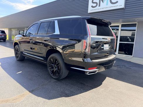 Used 2021 Cadillac Escalade Premium Luxury w/ Driver Assist Tech Package AWD/4WD image 3