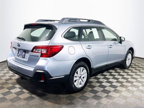 Used 2019 Subaru Outback 2.5i image 8