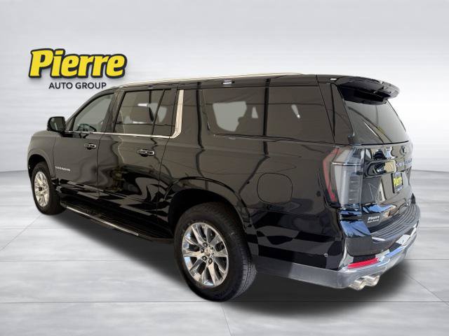 Used 2026 Chevrolet Suburban Premier AWD/4WD image 2