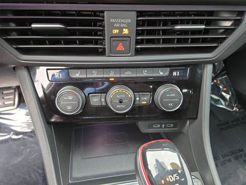 Used 2022 Volkswagen Jetta GLI Autobahn image 29