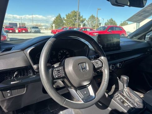 Used 2023 Honda CR-V Sport Touring image 17