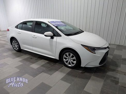 Used 2025 Toyota Corolla LE image 5