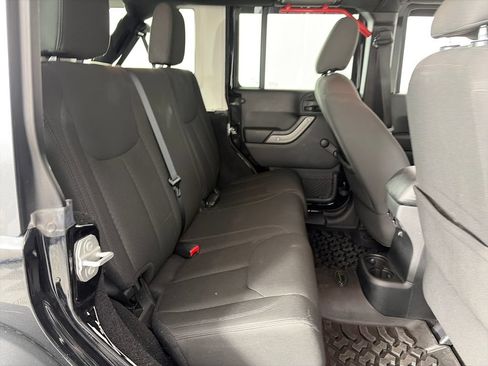 Used 2016 Jeep Wrangler Unlimited Sport AWD/4WD image 25