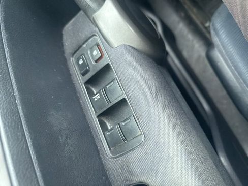 Used 2010 Honda CR-V LX image 27