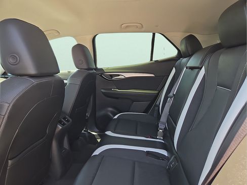 Used 2025 Buick Envision Sport Touring AWD/4WD image 11