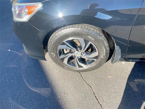 Used 2016 Honda Accord LX image 10