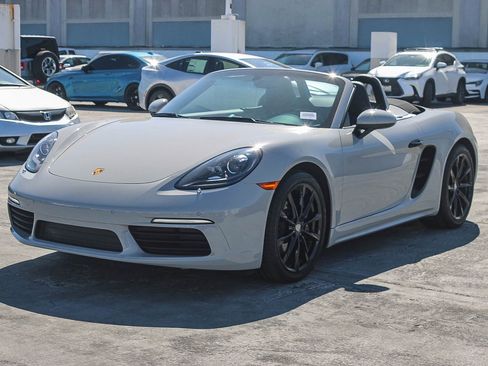 Used 2025 Porsche 718 Boxster RWD image 15