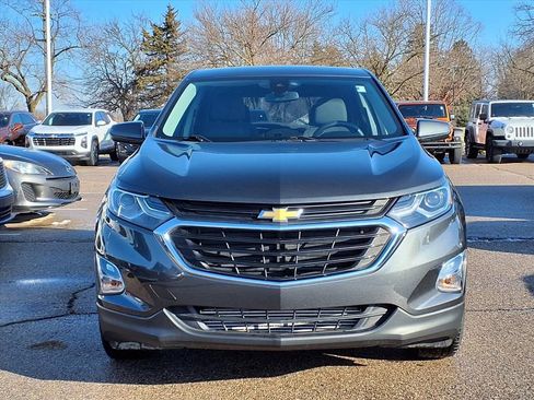 Used 2021 Chevrolet Equinox LT image 2