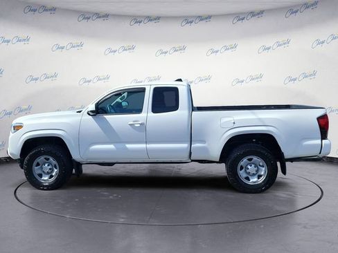 Used 2023 Toyota Tacoma SR w/ SR Convenience Package image 2