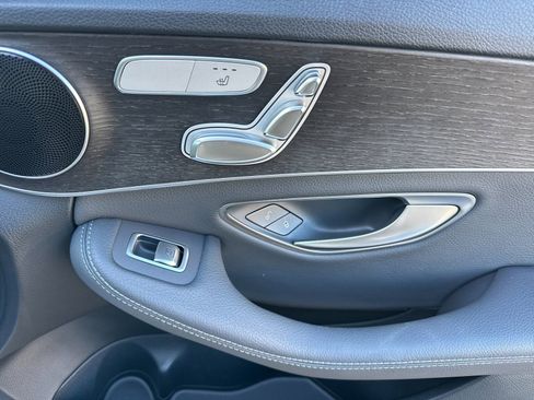 Used 2020 Mercedes-Benz C 300 C 300 image 18