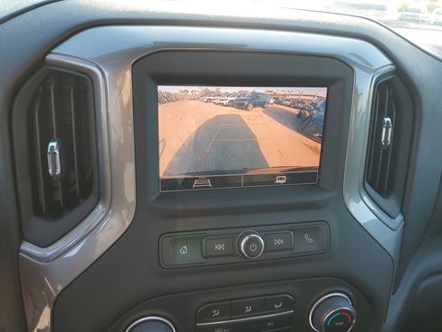 Used 2022 Chevrolet Silverado 1500 Custom image 29