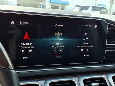 Used 2022 Mercedes-Benz GLS 450 4MATIC image 15