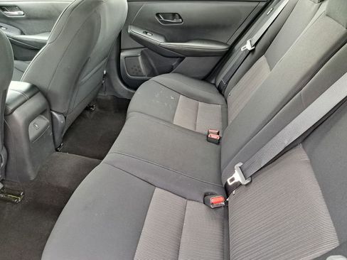 Used 2024 Nissan Sentra SV FWD image 17