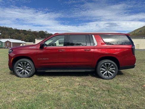 New 2026 Chevrolet Suburban High Country w/ Sun And Tow Package image 4